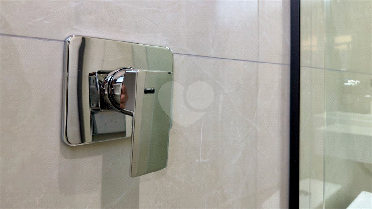 Casa térrea 3 dormitórios (3 suítes), espaço gourmet, piscina, 2 vagas garagem, condomínio fechado com ampla área lazer