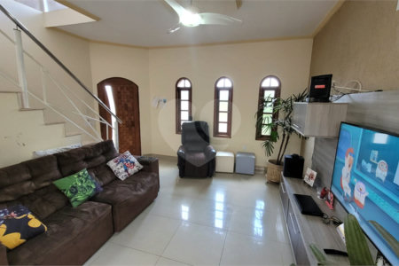 Sobrado Residencial no bairro Douradinho
