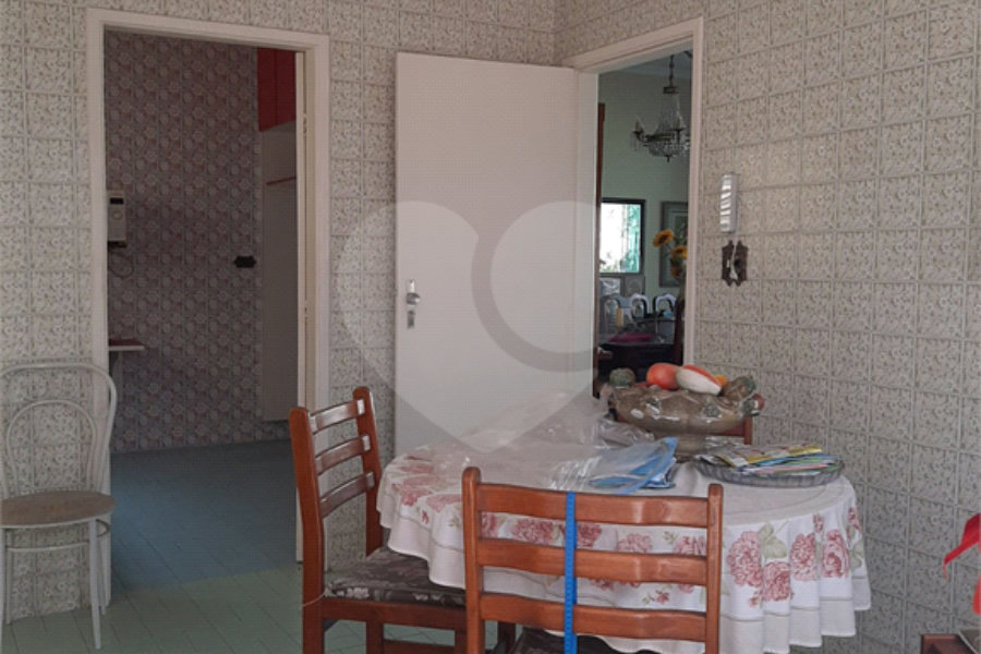Casa terrea para venda no bairro Palmas do Tremembe.