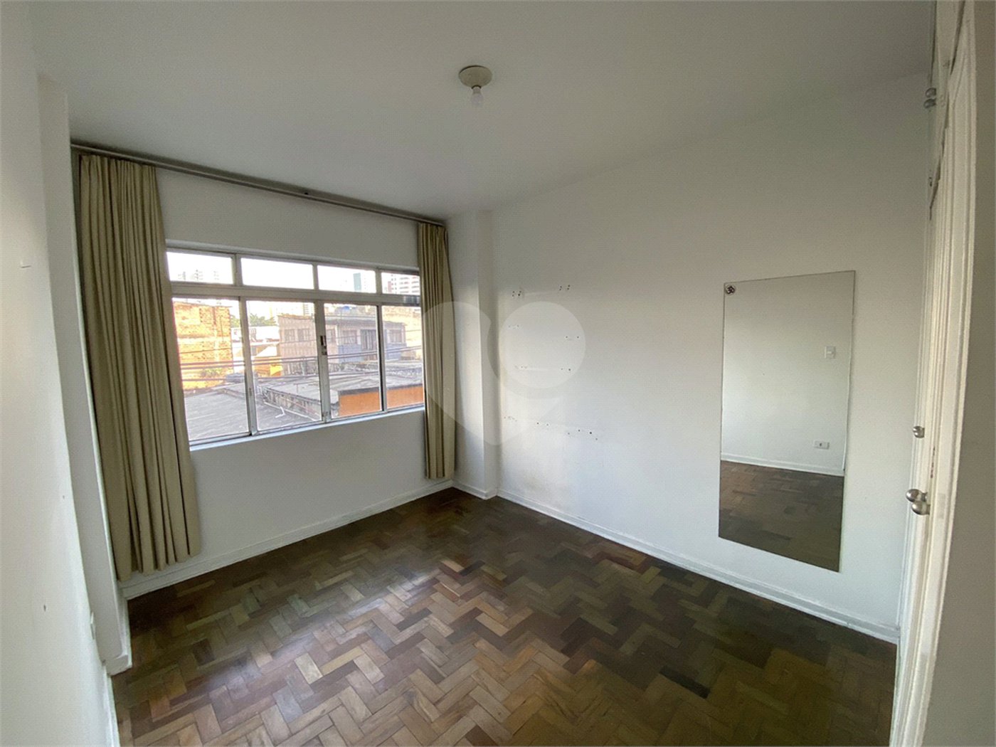 Apartamento á venda com 44m² -Liberdade