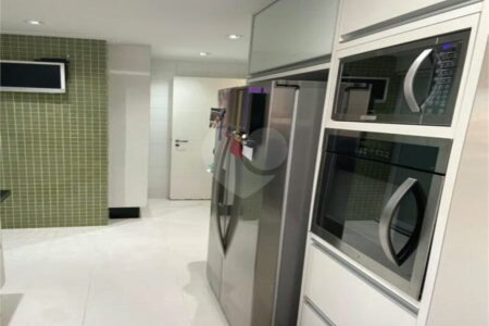 Apartamento à venda Mooca, 149m², andar alto, 3 suítes, 2 vagas, varanda gourmet, porteira fechada
