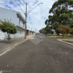 Casa térrea à venda no Douradinho com 2 quartos e edícula com mais dois quartos e 2 banheiros.