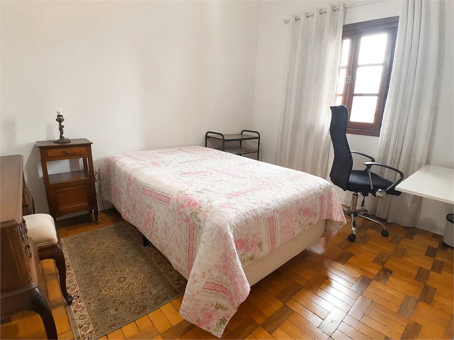 Sobrado à venda com 4 quartos, sendo 2 suítes, em Butantã, São Paulo, SP
