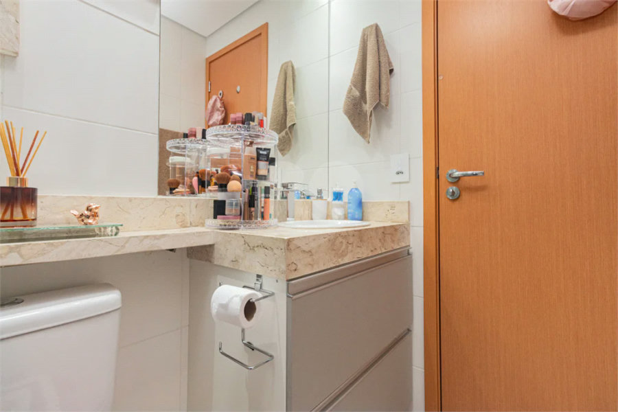 Apartamento com 2 Quartos e 1 banheiro à Venda, 50 m2 no Centro de Diadema SP