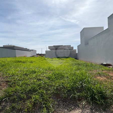Loteamento á venda no Residencial Villenevve.