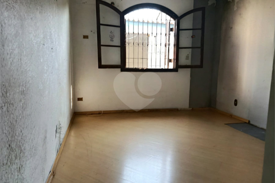 Oportunidade! Sobrado 3 Dorms/ 1 Suíte e 2 Vagas