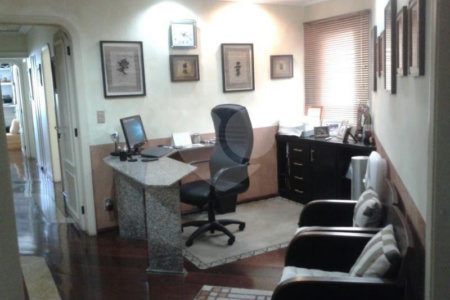 APARTAMENTO COM 4 DORMITÓRIOS E 4 VAGAS À VENDA NA MOOCA