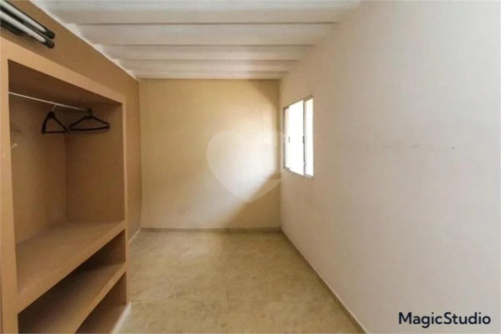 Casa com 154m², 2 dormitórios, 1 vaga, à venda na Vila Ema.