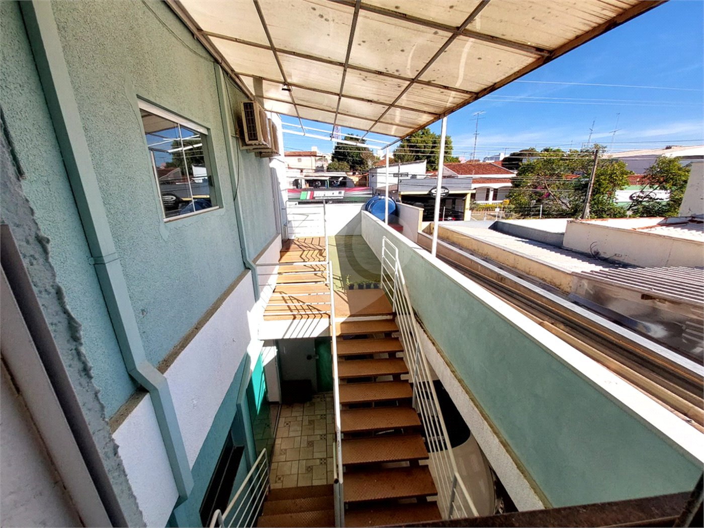 Casa residencial com ponto comercial a venda no Centro
