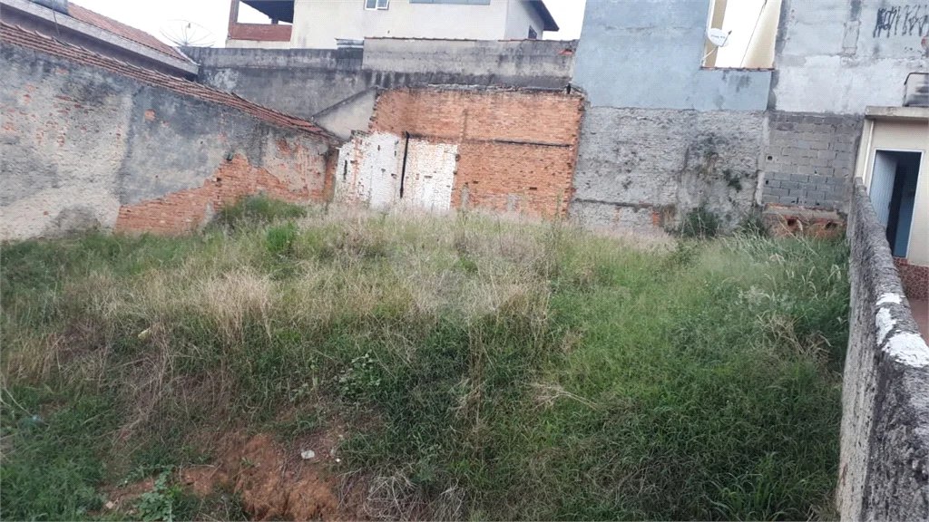 Terreno limpo Pronto para Construir com 271 metros em Ótimo Local Atenção Construtores!!!