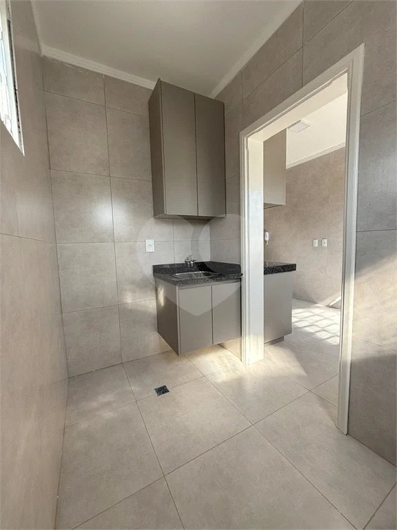 Vendo Apartamento Novo – 80m² de Conforto e Praticidade!