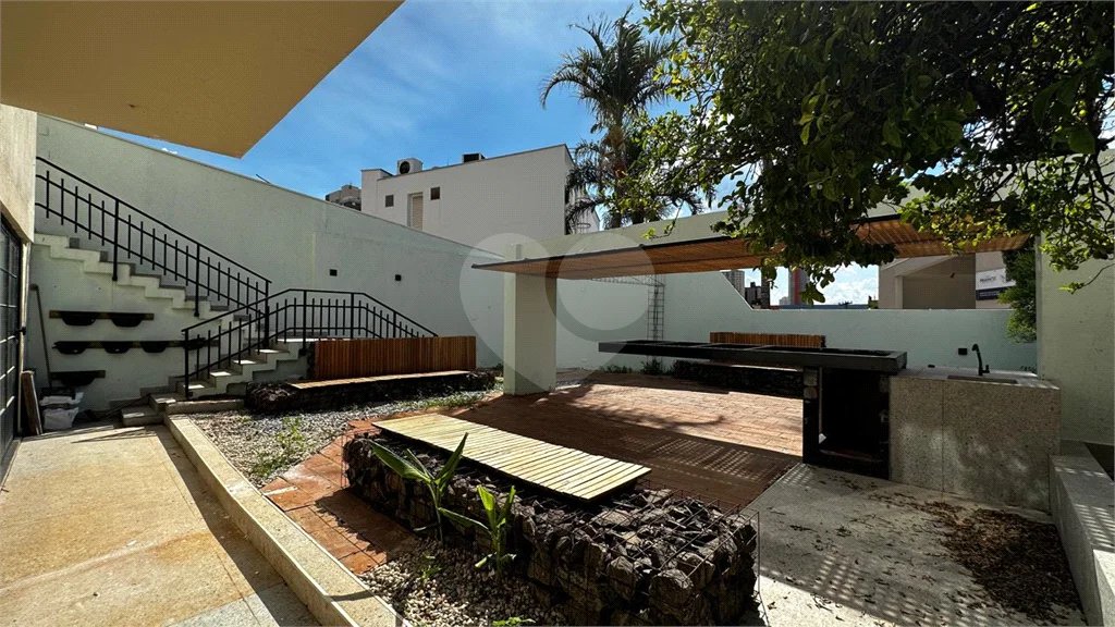Casa Comercial disponível para venda e locação no Bairro Cidade Jardim em Piracicaba - SP.