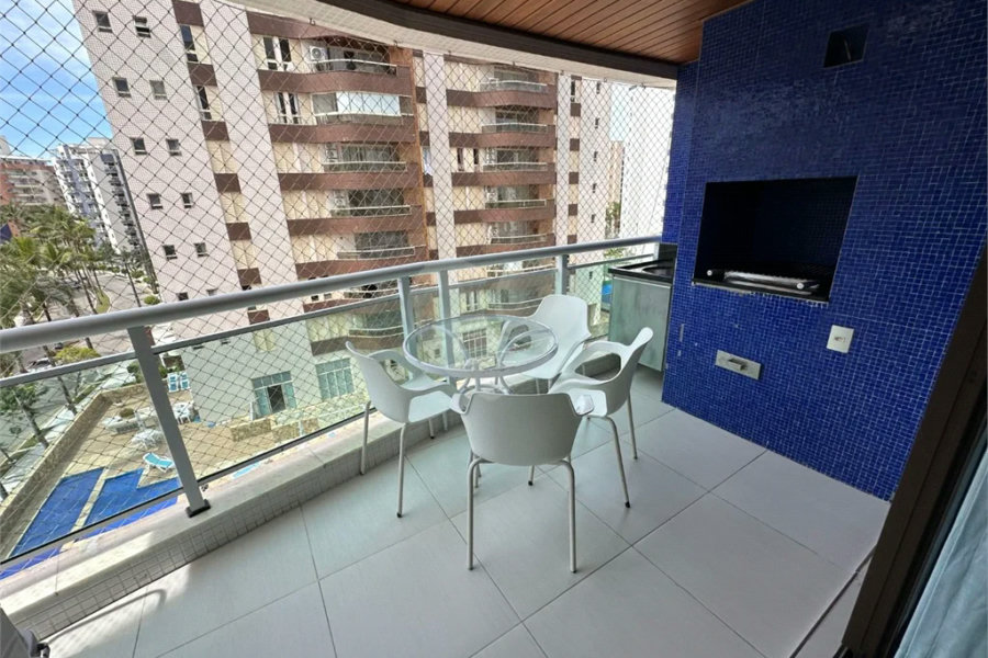 Apartamento à venda com 3 quartos, sendo 1 suíte, em Riviera de São Lourenço, Bertioga, SP