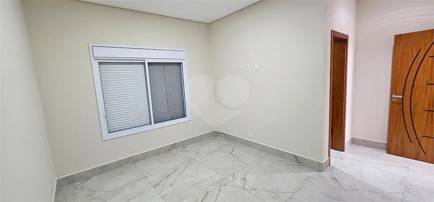 Casa à venda com 3 Suítes em Condomínio - Piracicaba/SP