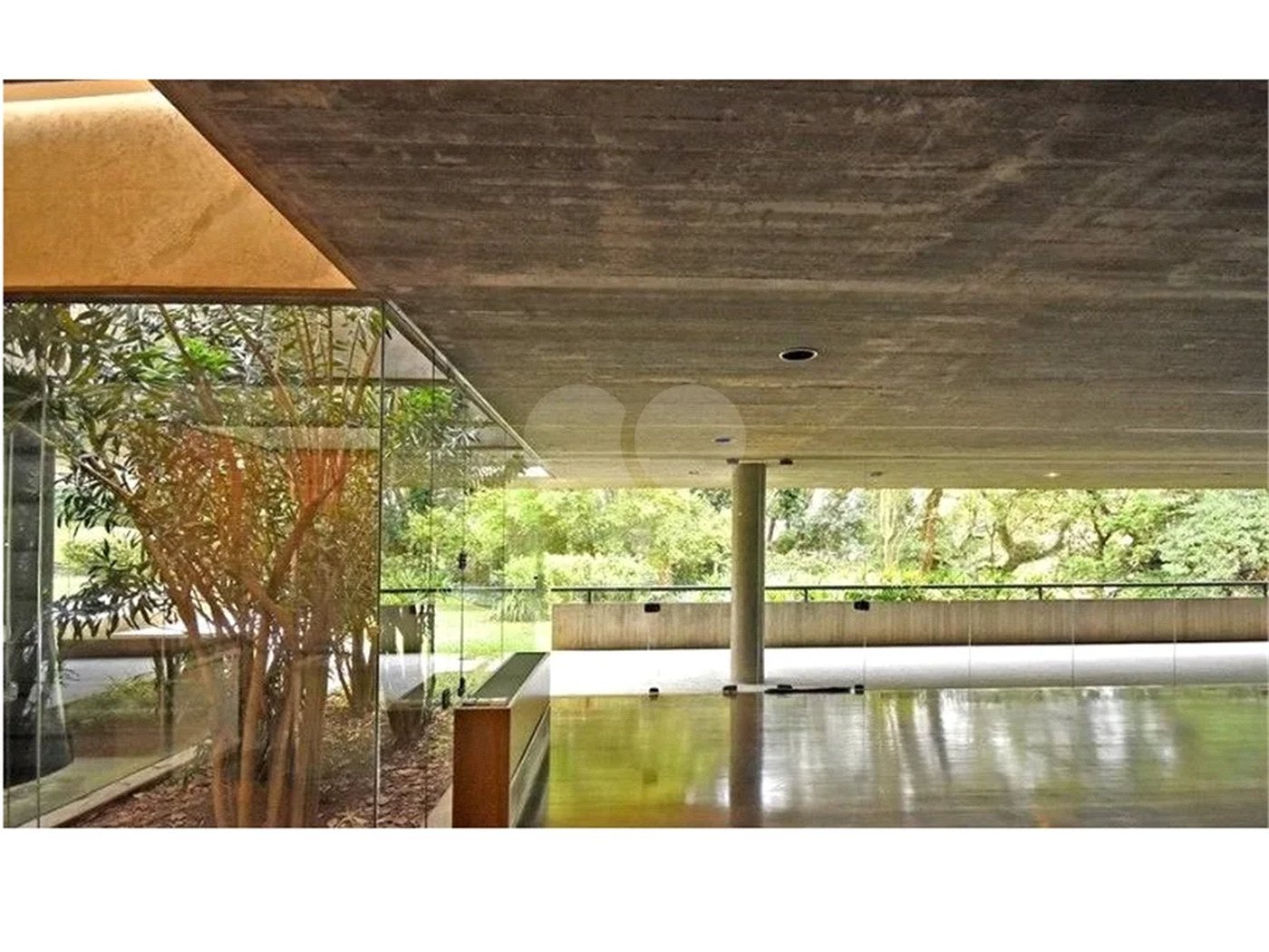 Casa com 976 m² e terreno de 3.100 m², à venda por R$ 16.000.000,00