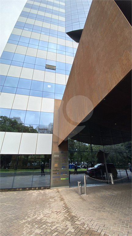 Sala comercial a 4 minutos estação Berrini