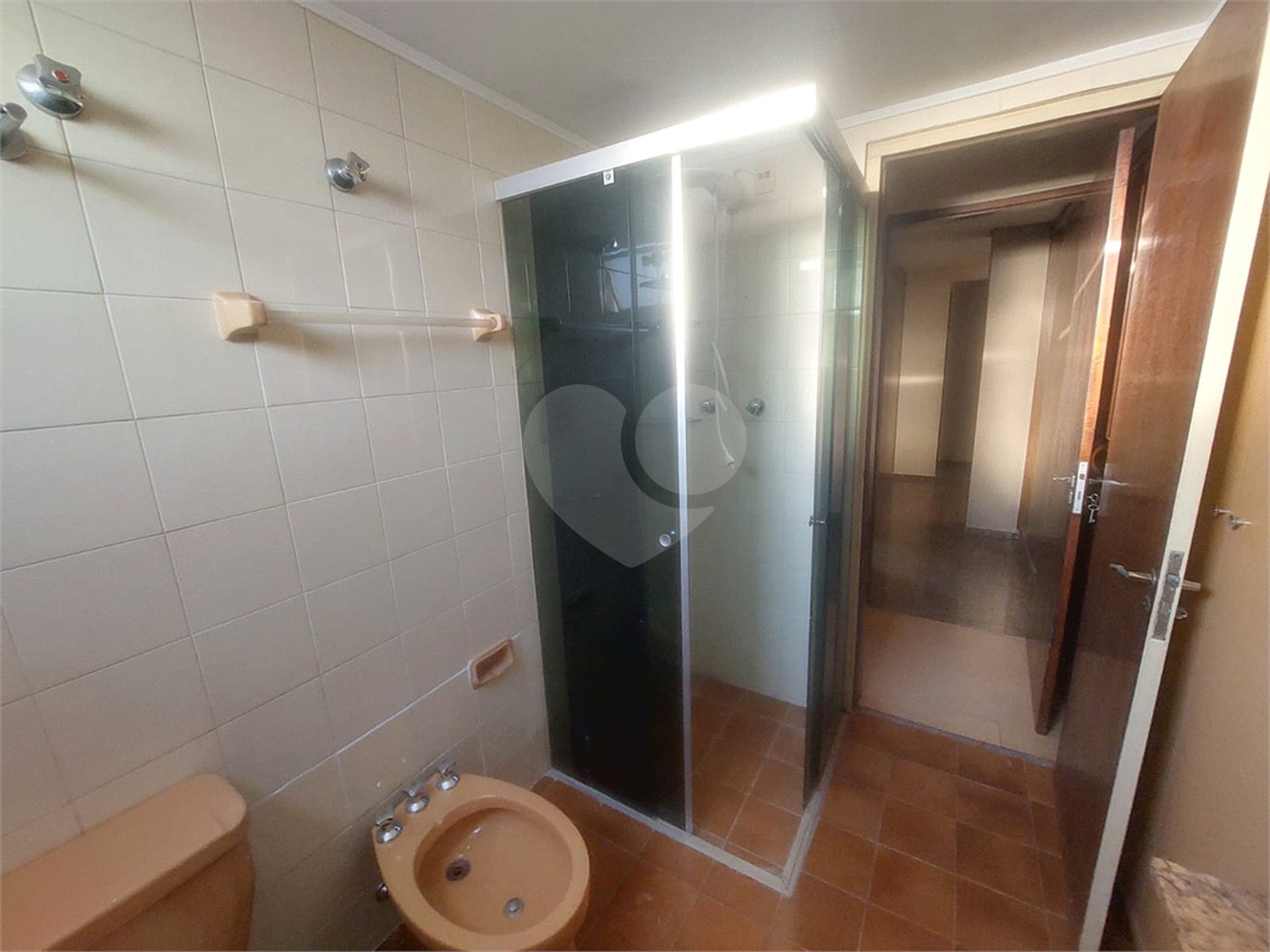 Apartamento Edifício Roberto Martinez .