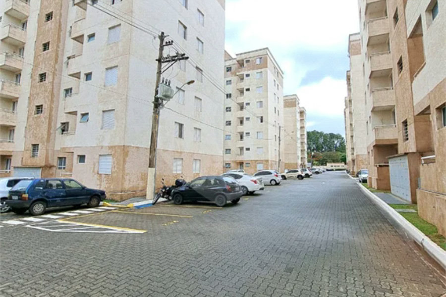 Apartamento com 02 quartos MOBILIADO com varanda e lazer !