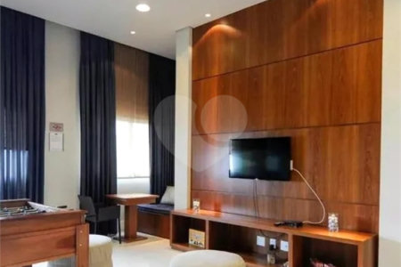 Cobertura amplo com 110m² mobilizada à venda no Campo Belo