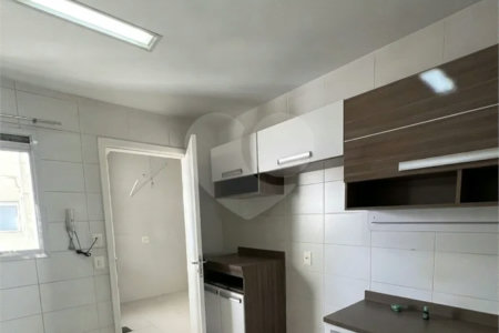 Apartamento de alto padrão com 128 m², 3 suítes, 2 vagas, vista para a piscina e lazer completo em condomínio clube no coração de Nova Petrópolis.