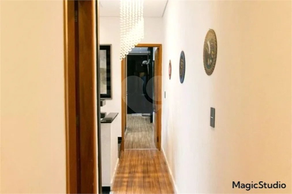 Casa com 153m², 3 dormitórios, sendo 1 suíte, 4 vagas, à venda na Penha.