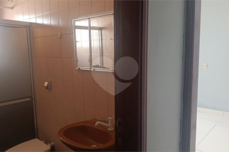Casa á venda no Residencial Jardim Jóckei Club A