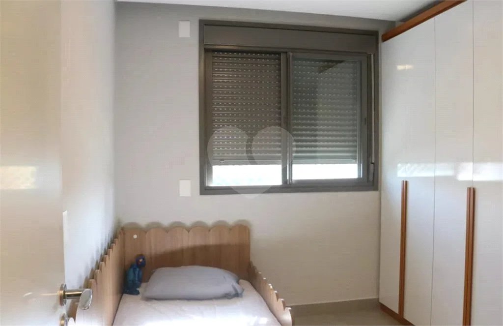 Apto com 3 quartos e Súite nq Barra Funda Ótima oportunidade !