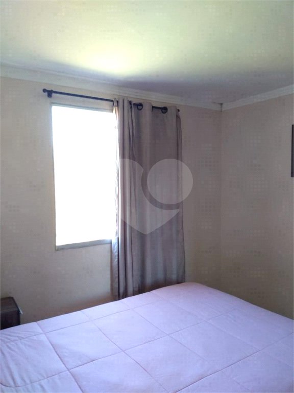 Apartamento com 2 dormitórios