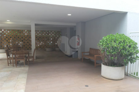Apartamento com 34m², 2 quartos, à venda no Cambuci