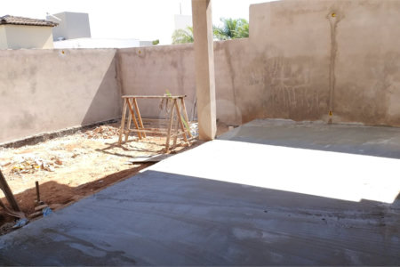 Casa térrea em fase de construção para venda no condomínio Quebec