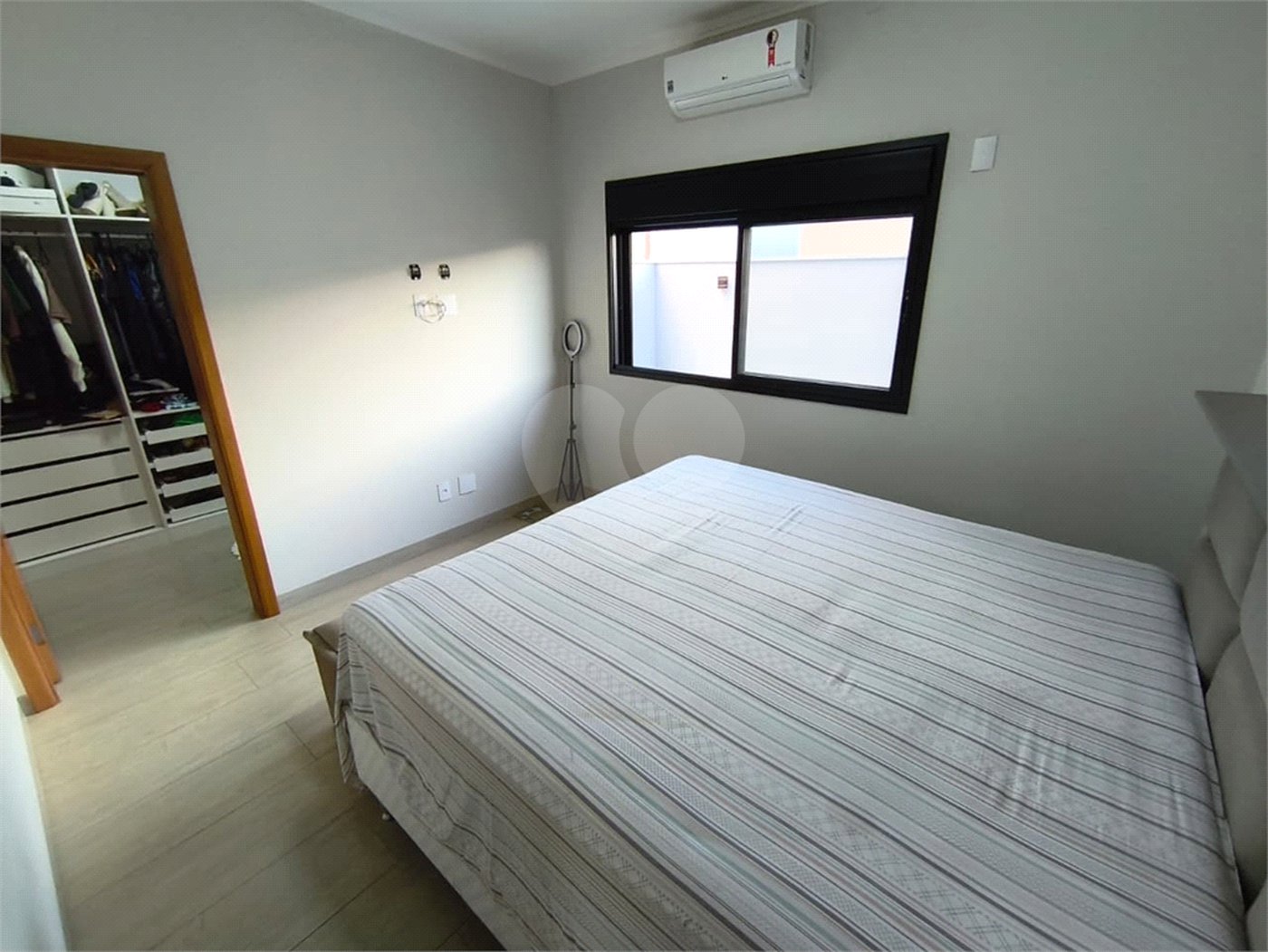 Casa 3 quartos 3 suítes Faixa Azul com piscina aquecida