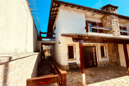 Sobrado à venda com 3 quartos, sendo 1 suíte,  em Chácara Recanto Verde, Cotia, SP