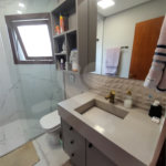 3 AMPLAS SUITES MAIS ECRITORIO MUITO VERDE E AMPLO QUINTAL