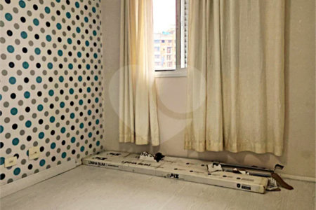 Apartamento na Chácara Inglesa com 2 dormitórios (1 suite), varanda, vista livre e vaga