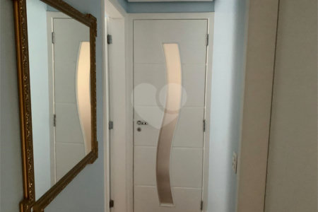Apartamento à venda na Chácara Santo Antônio, 4 quartos