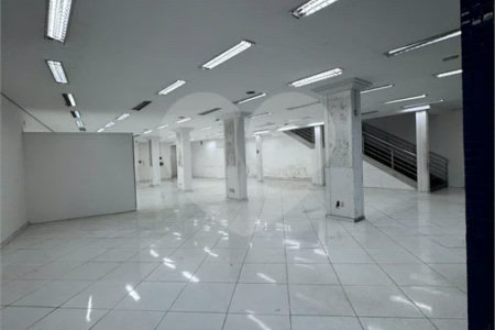 PRÉDIO COMERCIAL DE 944 M² PARA LOCAÇÃO | LOCALIZAÇÃO ESTRATÉGICA, GRANDE VISIBILIDADE E EXCELENTE POTENCIAL COMERCIAL