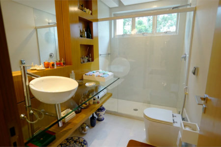 Apartamento à venda com 4 quartos, sendo 3 suítes, em Santo Amaro, São Paulo, SP