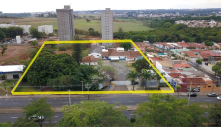 Terreno à venda em Jardim Bandeirantes, São Carlos, SP
