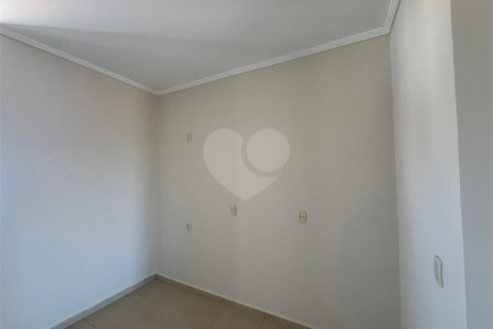 Apartamento de 2 Dormitórios á venda, no Parque Santa Marta em São Carlos.
