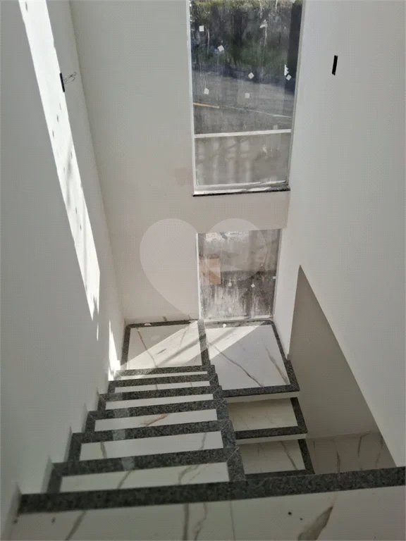 Sobrado moderno com 2 Suítes e vista Privilegiada no Jardim Bandeirantes, Poços de Caldas