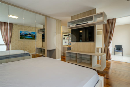 Casa à venda com 4 quartos, sendo 2 suítes, no condomínio Residencial Terras Altas, São Paulo - SP