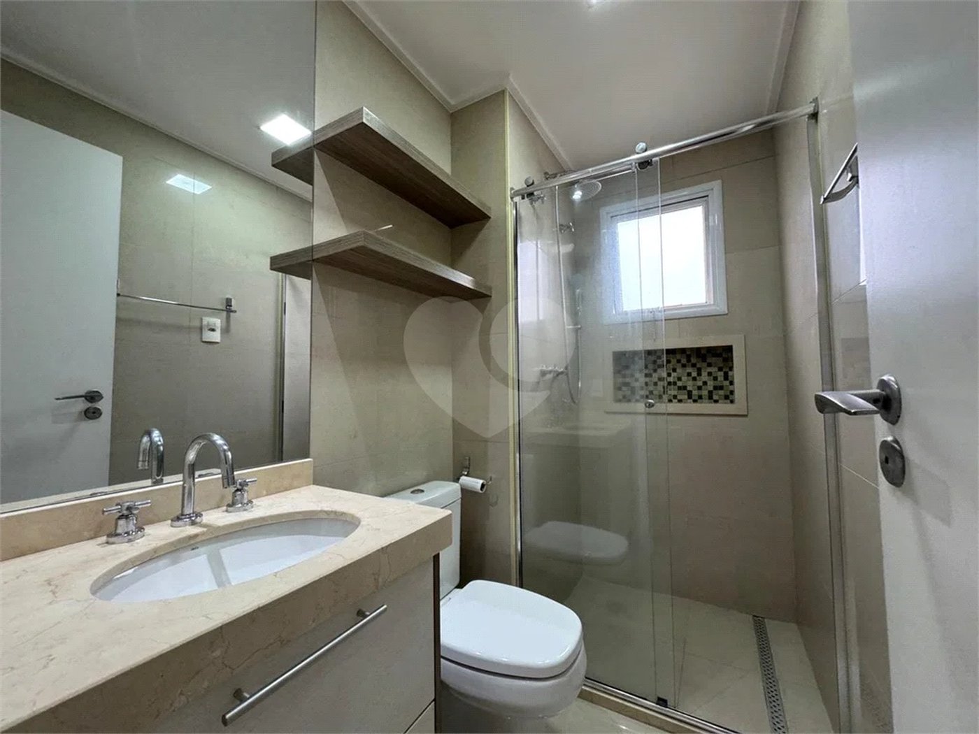 Santana Alto Padrão/Porteira Fechada, Apto. 260 m² 4 Suítes, 5 vagas 2 depósitos privativos