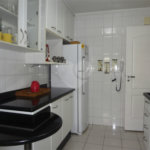 COBERTURA COM PISCINA E CHURRASQUEIRA NA CASA VERDE.