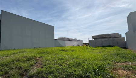 Terreno à venda no condomínio Villeneuve, São Carlos - SP