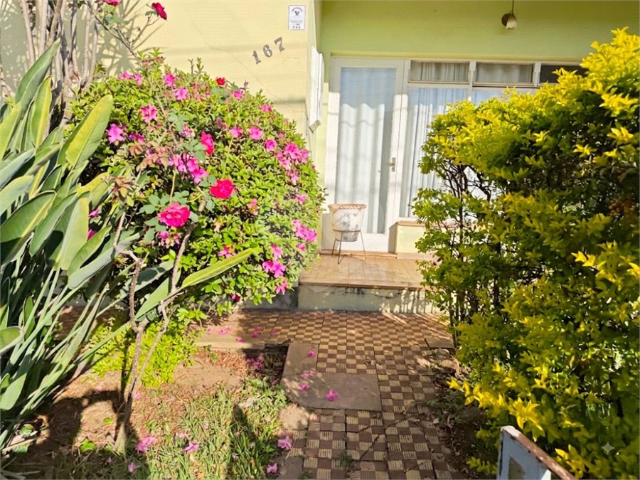 Casa Térrea Charmosa e Espaçosa na Vila Prado: Conforto, Praticidade e Próxima ao Centro!