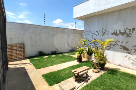 Casa à venda de 2 dormitórios em São Carlos, no bairro Arcoville.
