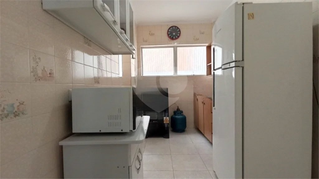 APARTAMENTO 2 QUARTOS (+1 REV.) MOBILIADO P/ALUGAR NO GUARUJÁ/PITANGUEIRAS 96m2 VISTA MAR