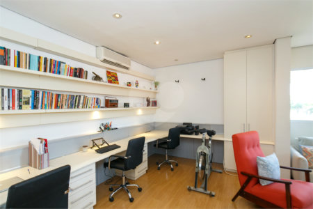 Casa à venda com 5 suítes no condomínio Villa Florida, São Paulo - SP