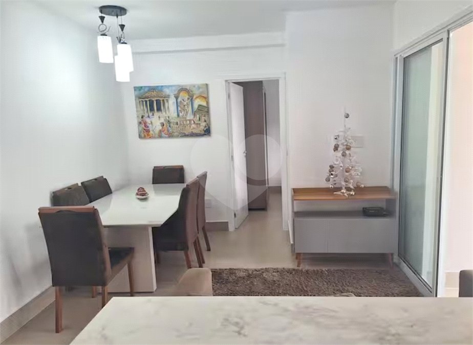 Apartamento com uma suíte para locação ao lado do Shopping Metrô Tatuapé. SP