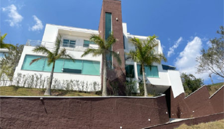 Casa à venda com 4 suítes em Jardim Imperial Hills III, Arujá, SP